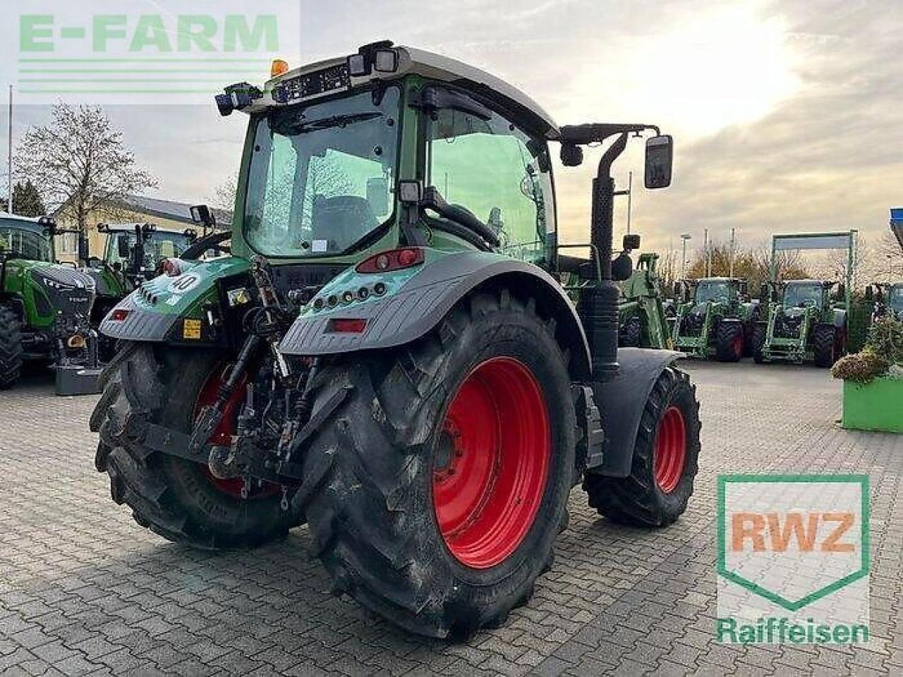 Fendt 313 s4 profi mit frontlader - Farm tractor: picture 5 Fendt 313 s4 profi mit frontlader - Farm tractor: picture 5
