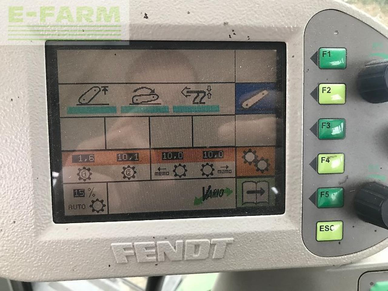 Fendt 411 com2 - Farm tractor: picture 2 Fendt 411 com2 - Farm tractor: picture 2