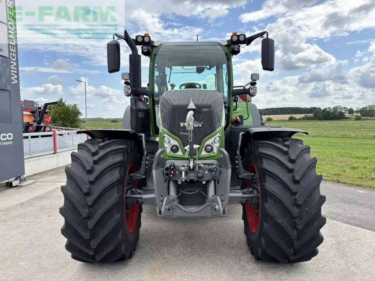 Fendt 724 vario profi+ - Farm tractor: picture 2 Fendt 724 vario profi+ - Farm tractor: picture 2
