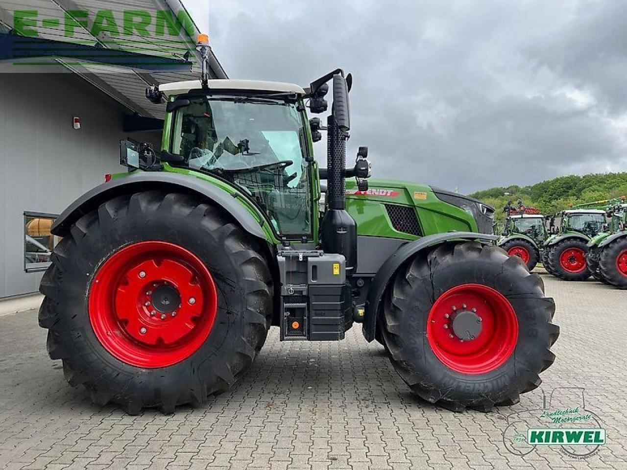 Fendt 728 vario gen7 - Farm tractor: picture 3 Fendt 728 vario gen7 - Farm tractor: picture 3