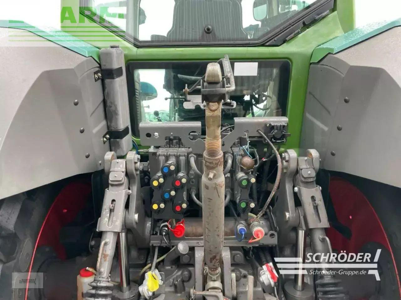 Farm tractor Fendt 824 vario s4 profi plus ProfiPlus: picture 8 Farm tractor Fendt 824 vario s4 profi plus ProfiPlus: picture 8