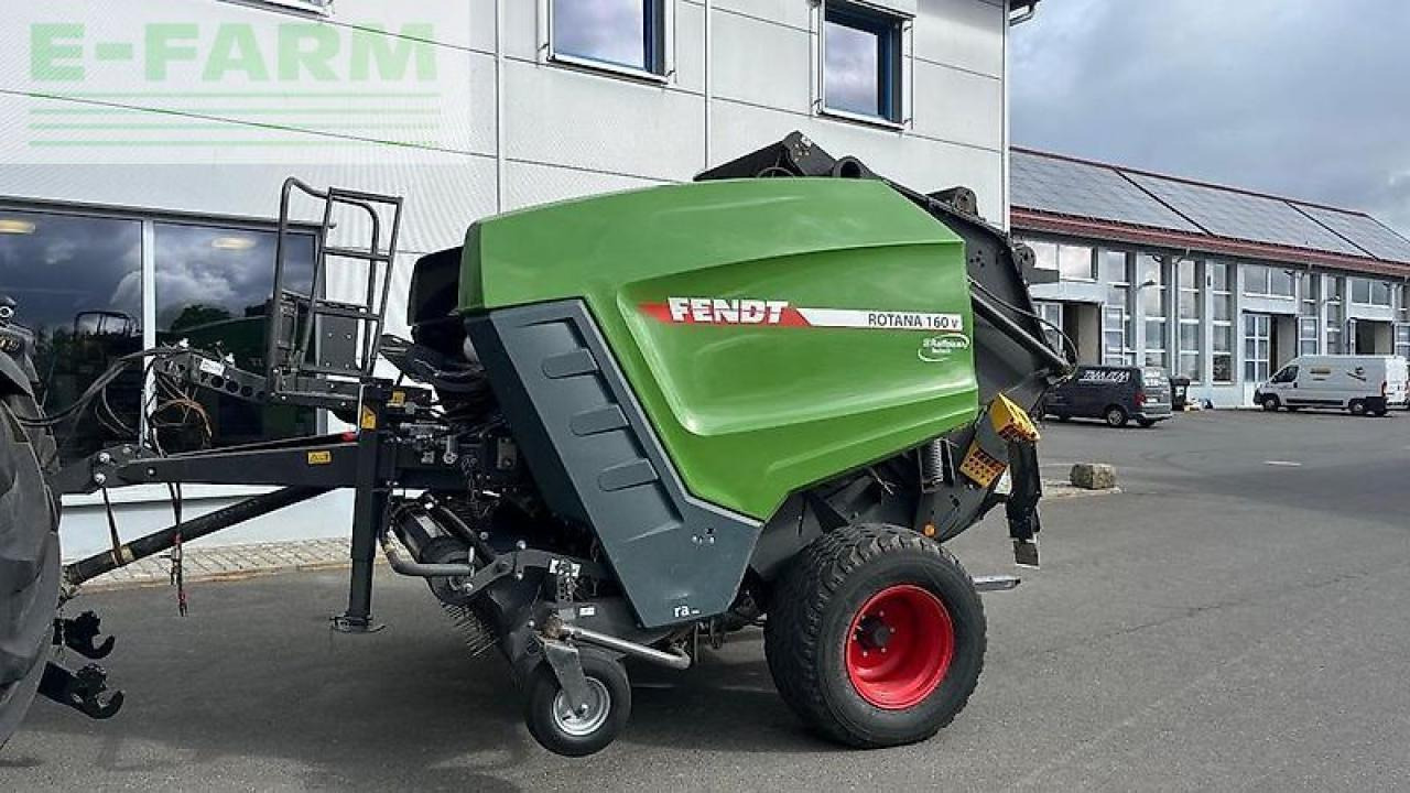 Fendt rotana 160 v variable rundballenpresse mit bändern stroh - Square baler: picture 1 Fendt rotana 160 v variable rundballenpresse mit bändern stroh - Square baler: picture 1