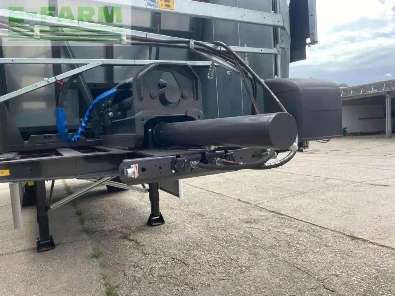 Farm tipping trailer/ Dumper Fliegl abschiebe-sattelauflieger ass 298 agro-truck: picture 7 Farm tipping trailer/ Dumper Fliegl abschiebe-sattelauflieger ass 298 agro-truck: picture 7