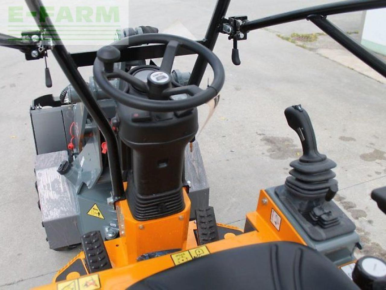 Giant g 1200 - Mini excavator: picture 5 Giant g 1200 - Mini excavator: picture 5