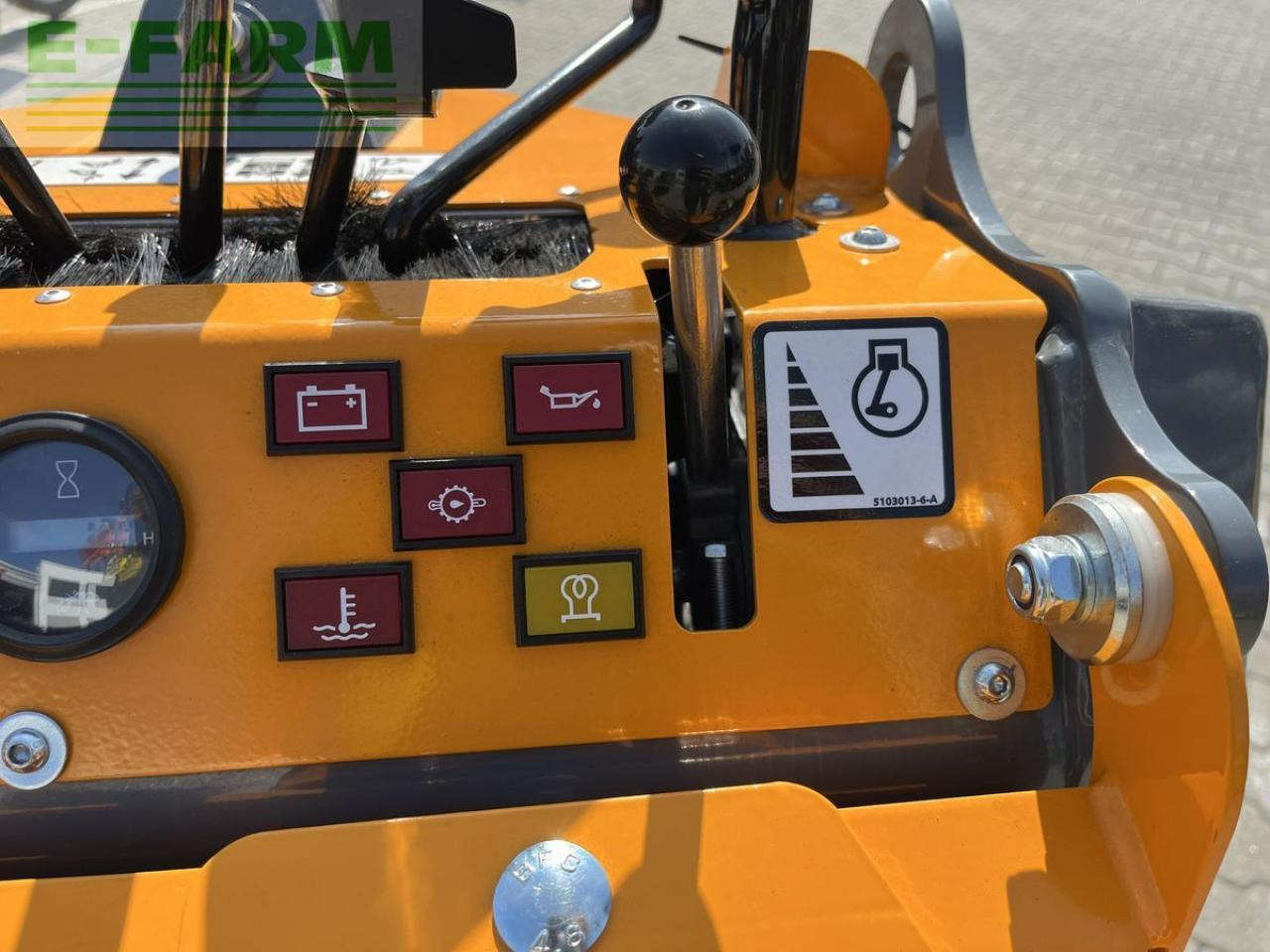 Giant sk 202d neuwertig inkl. schaufel & pg - Mini excavator: picture 5 Giant sk 202d neuwertig inkl. schaufel & pg - Mini excavator: picture 5