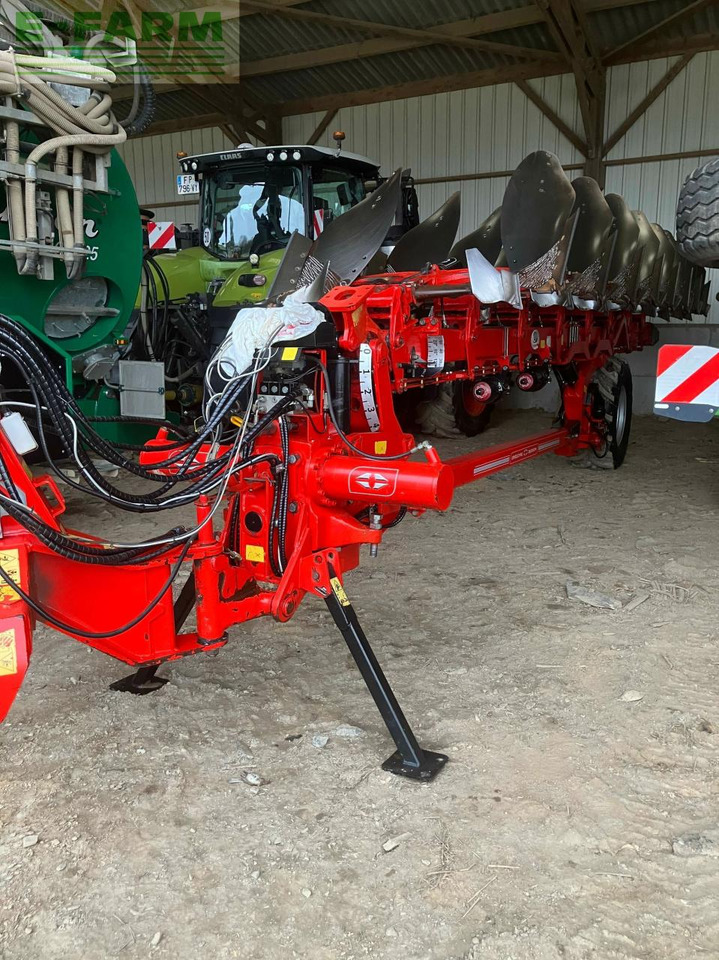 Gregoire Besson 8 corps - Plough: picture 2 Gregoire Besson 8 corps - Plough: picture 2