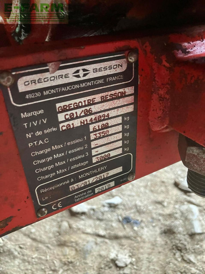 Gregoire Besson 8 corps - Plough: picture 4 Gregoire Besson 8 corps - Plough: picture 4