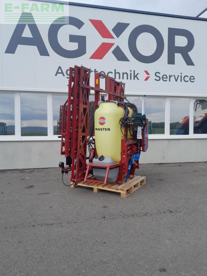 Hardi master - Trailed sprayer: picture 1 Hardi master - Trailed sprayer: picture 1