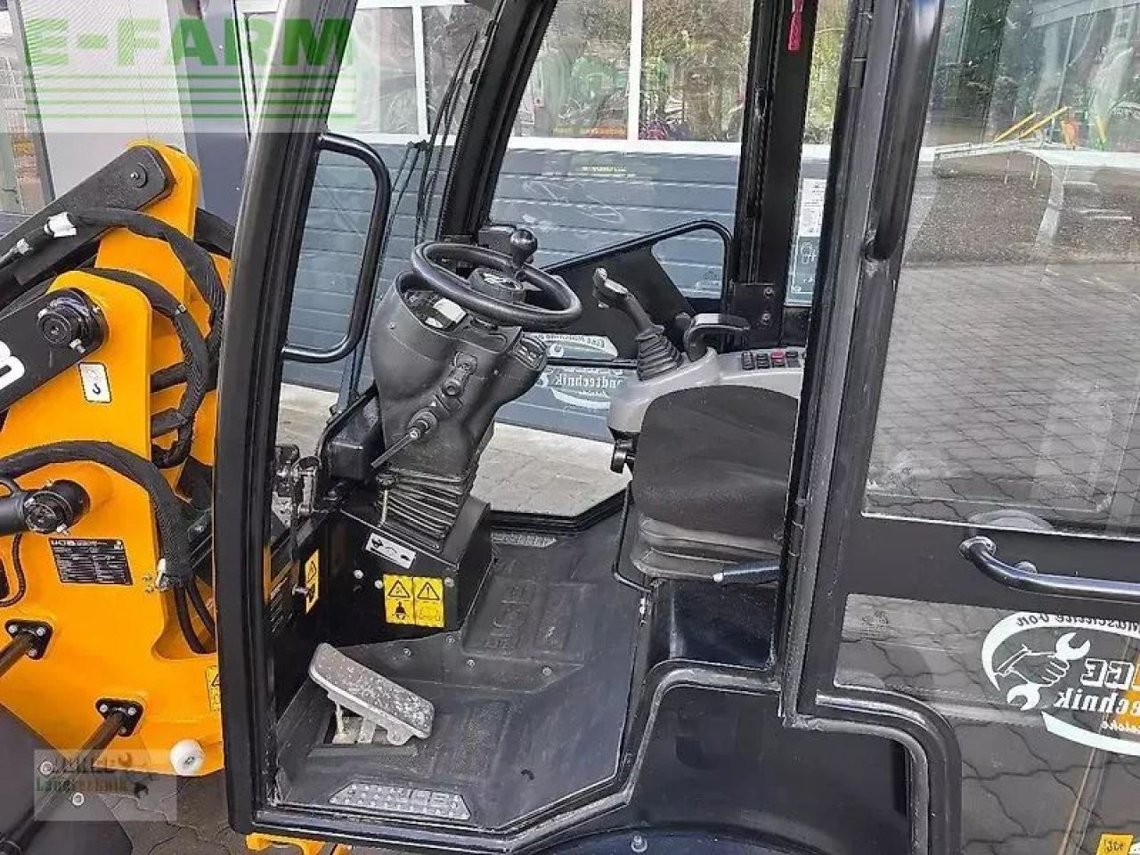 Mini excavator JCB 403 plus: picture 14