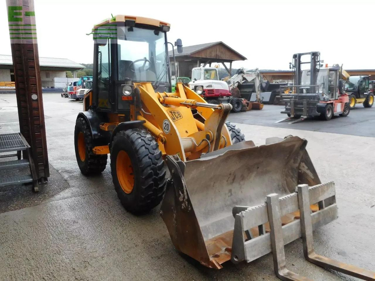 JCB 407 ( 5.400kg ) mit schaufel + gabel - Mini excavator: picture 5 JCB 407 ( 5.400kg ) mit schaufel + gabel - Mini excavator: picture 5