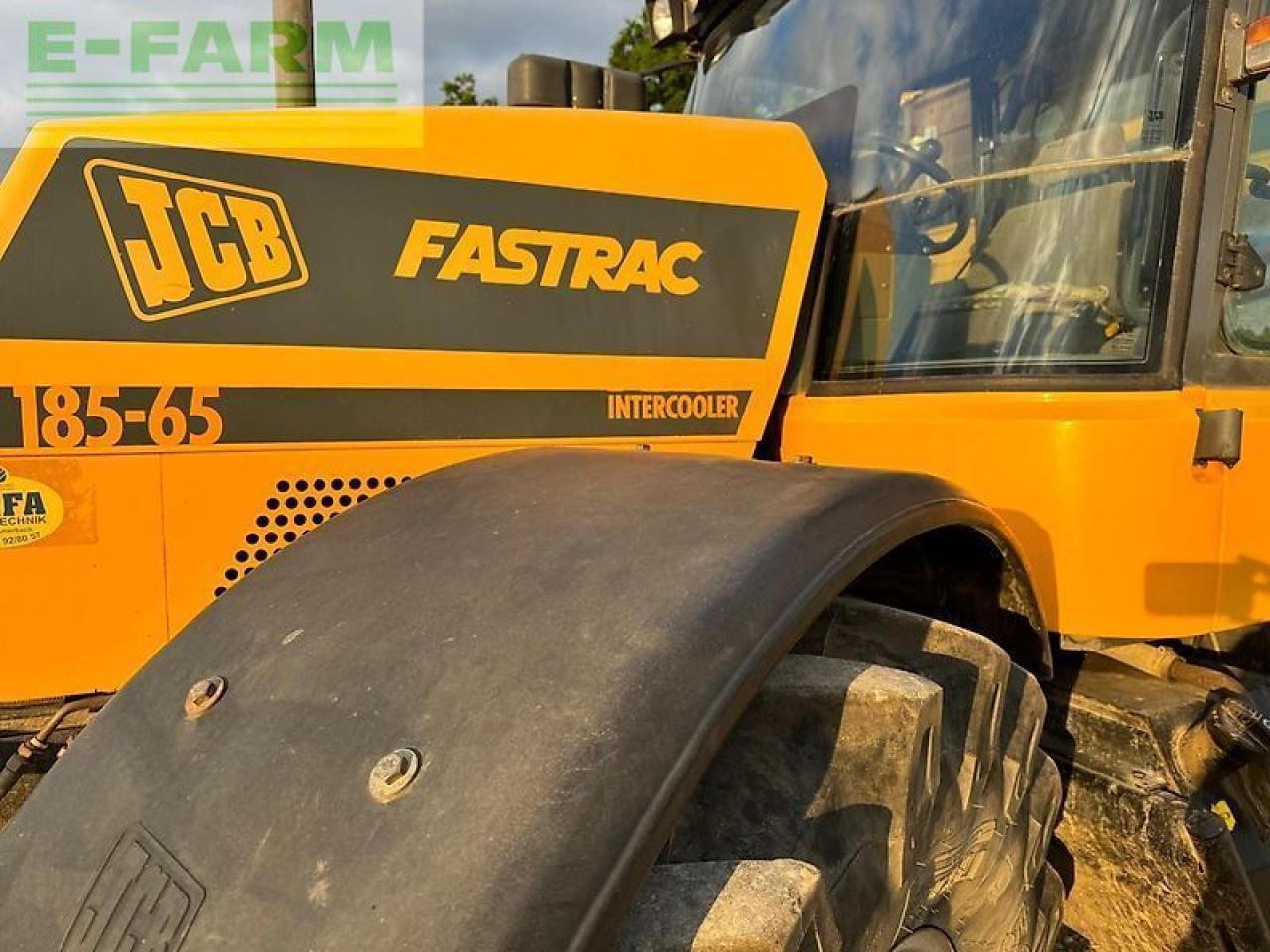 JCB fastrac 185/65 - Farm tractor: picture 3 JCB fastrac 185/65 - Farm tractor: picture 3