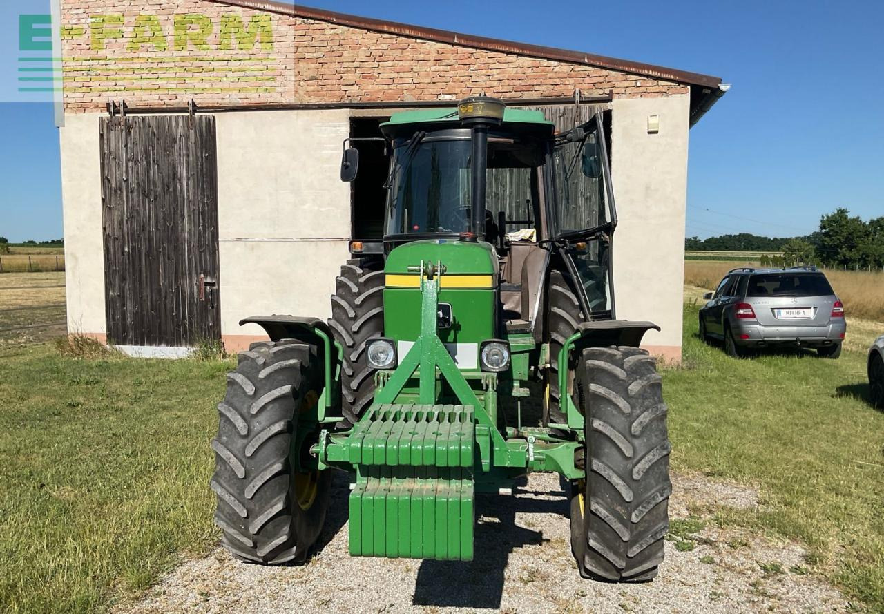John Deere 3350 - Farm tractor: picture 3 John Deere 3350 - Farm tractor: picture 3