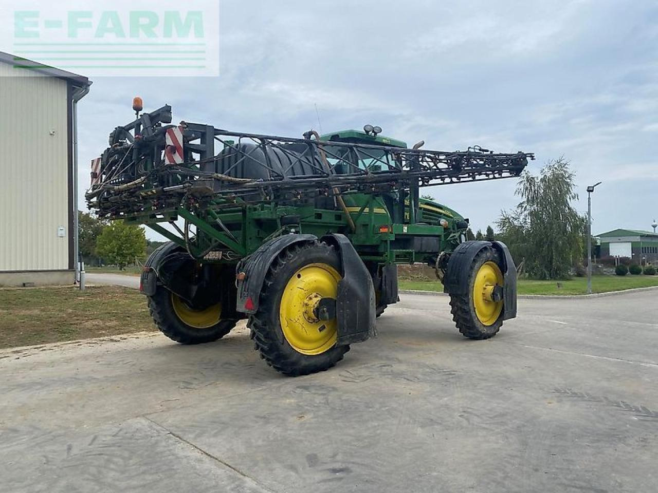 John Deere 4720 - Trailed sprayer: picture 4 John Deere 4720 - Trailed sprayer: picture 4