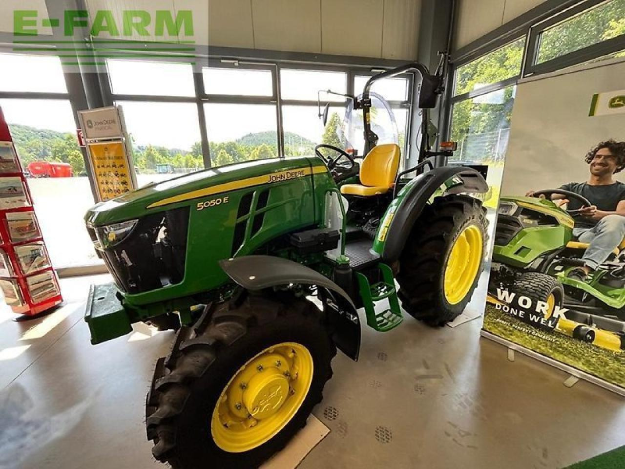 John Deere 5050e - Farm tractor: picture 3 John Deere 5050e - Farm tractor: picture 3