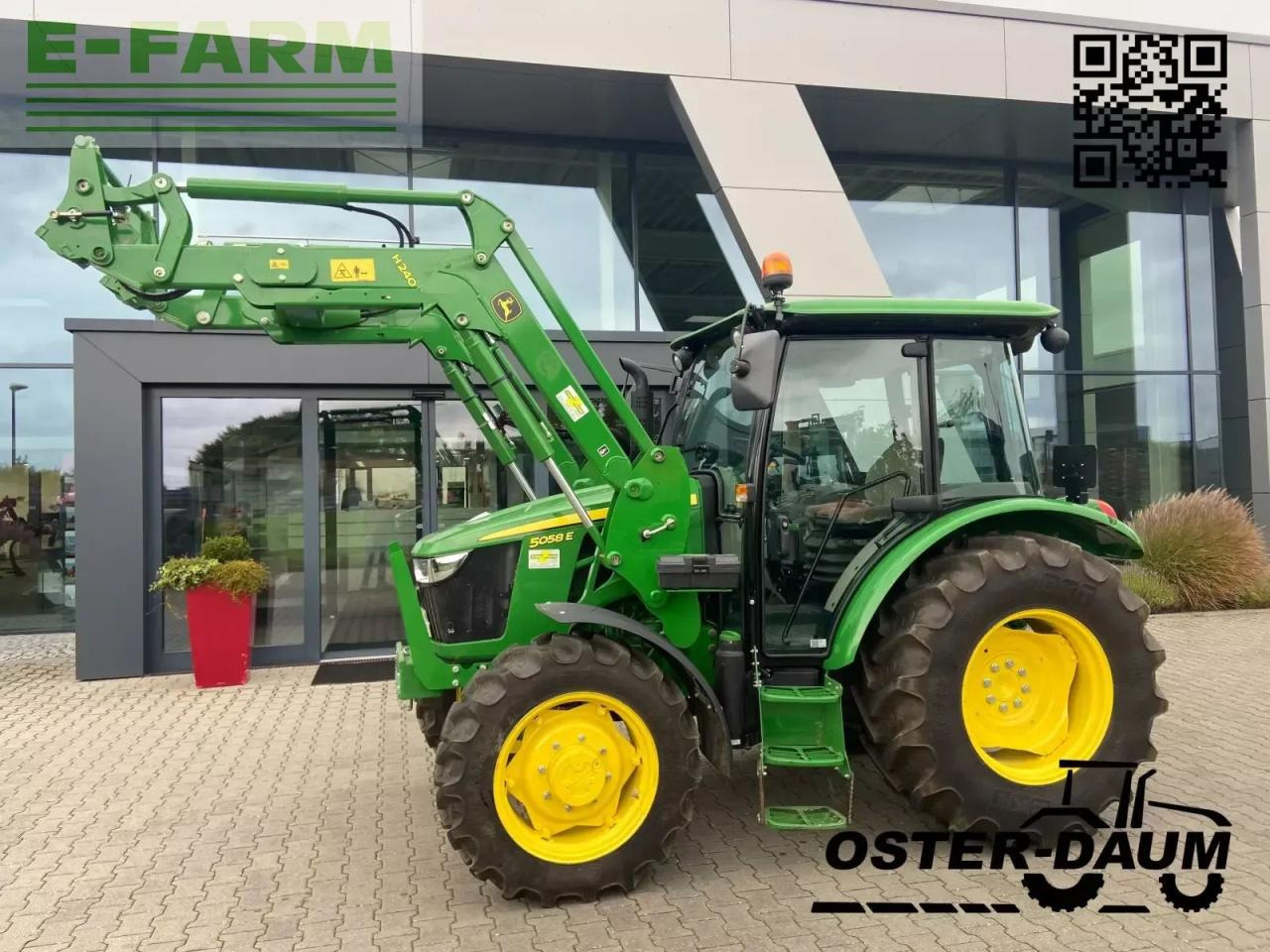 John Deere 5058e - Farm tractor: picture 2 John Deere 5058e - Farm tractor: picture 2