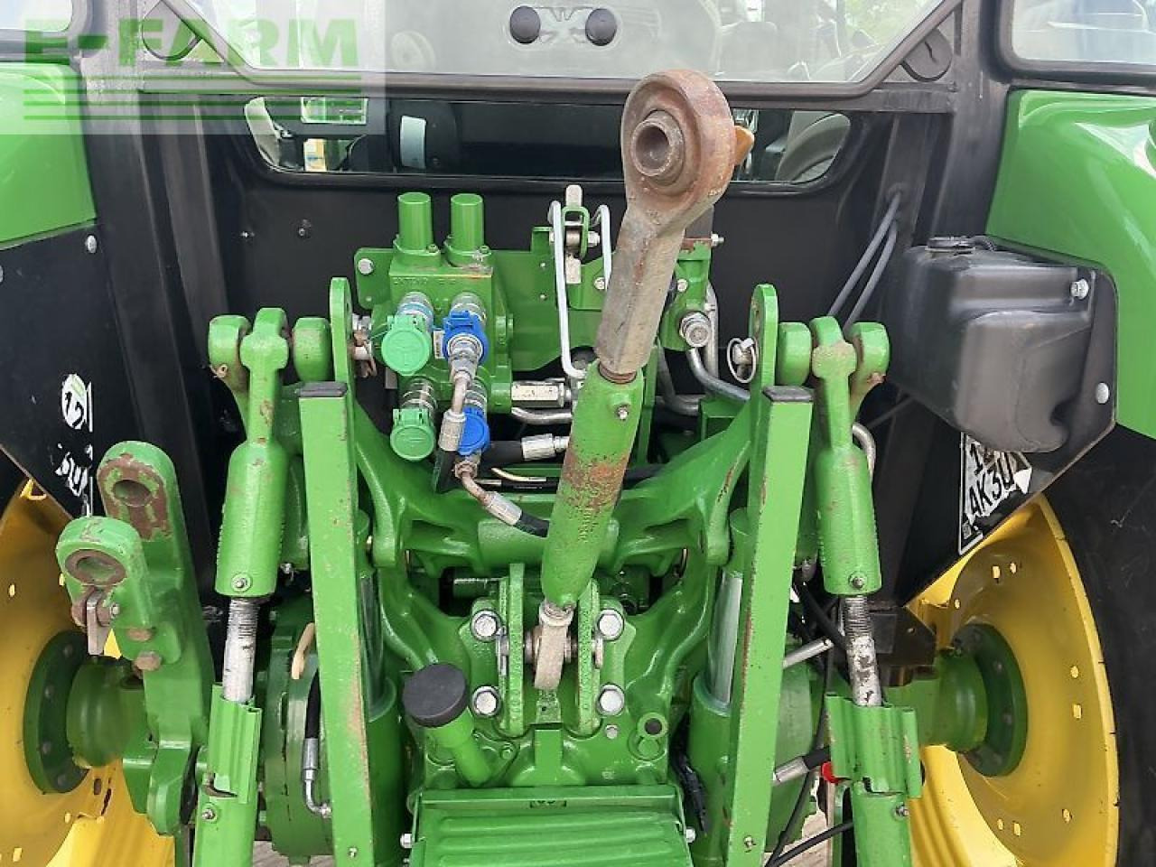Farm tractor John Deere 5085m tractor (st23297): picture 15