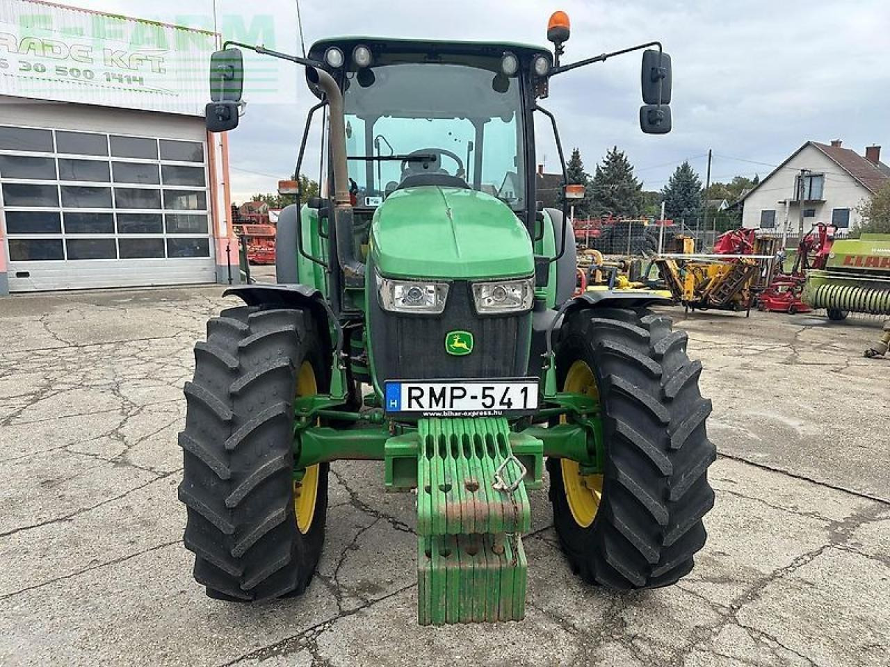 John Deere 5090m - Farm tractor: picture 2 John Deere 5090m - Farm tractor: picture 2