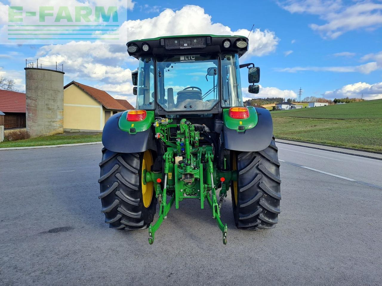 John Deere 5090r - Farm tractor: picture 4 John Deere 5090r - Farm tractor: picture 4