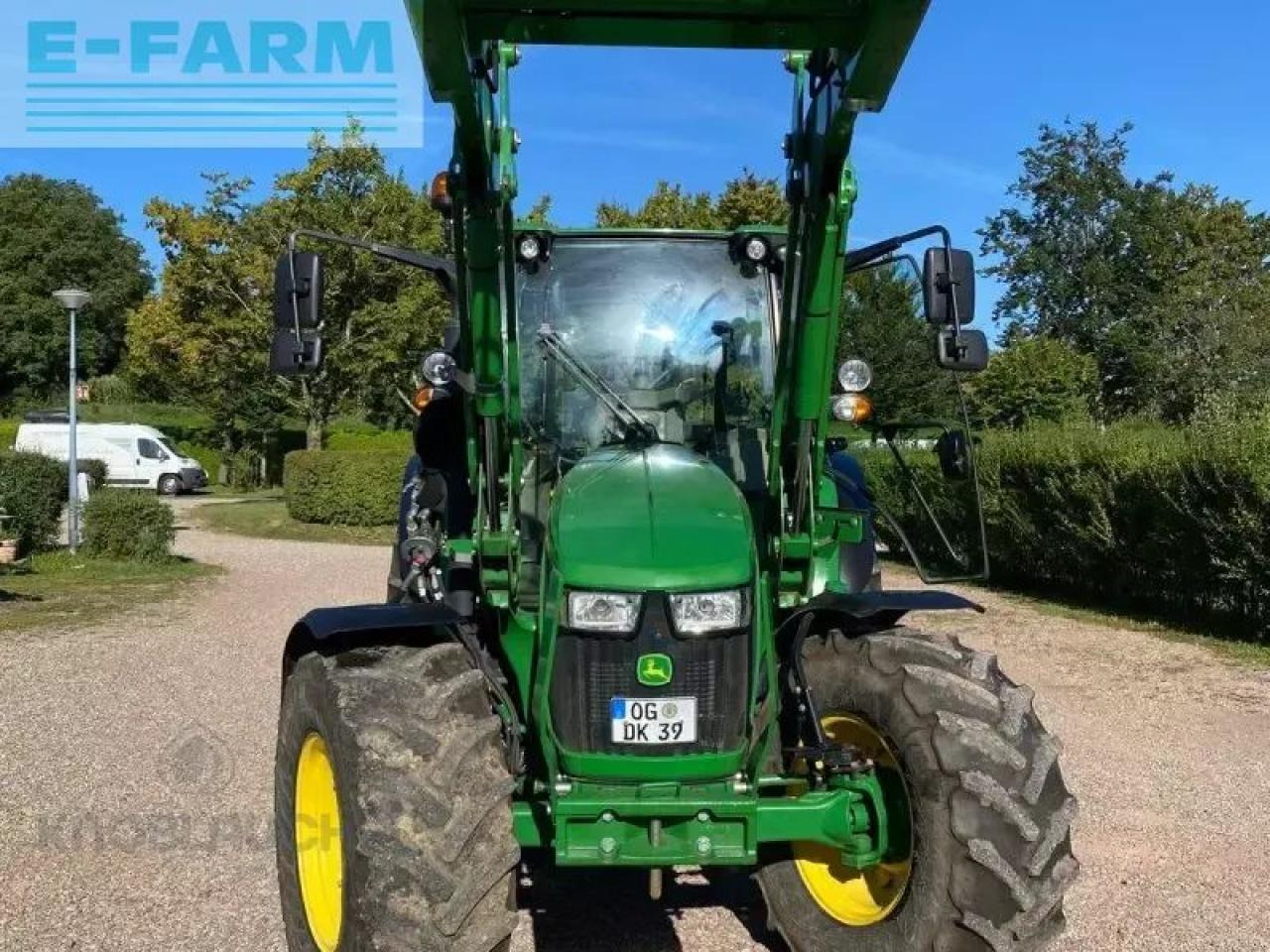John Deere 5100r - Farm tractor: picture 2 John Deere 5100r - Farm tractor: picture 2