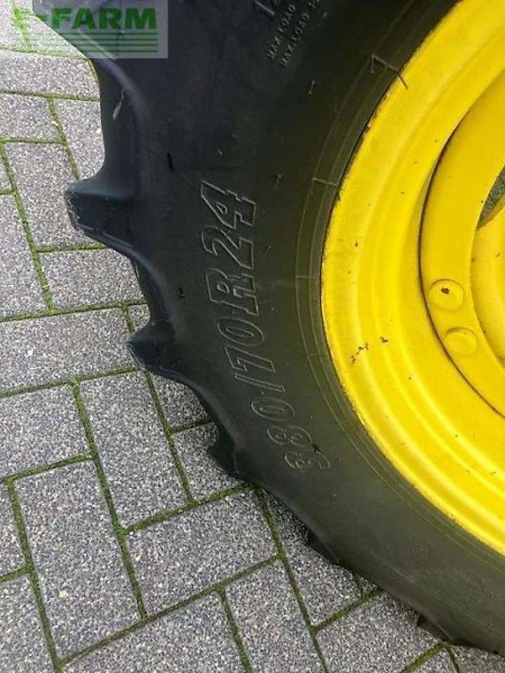 John Deere 5100r - Farm tractor: picture 4 John Deere 5100r - Farm tractor: picture 4