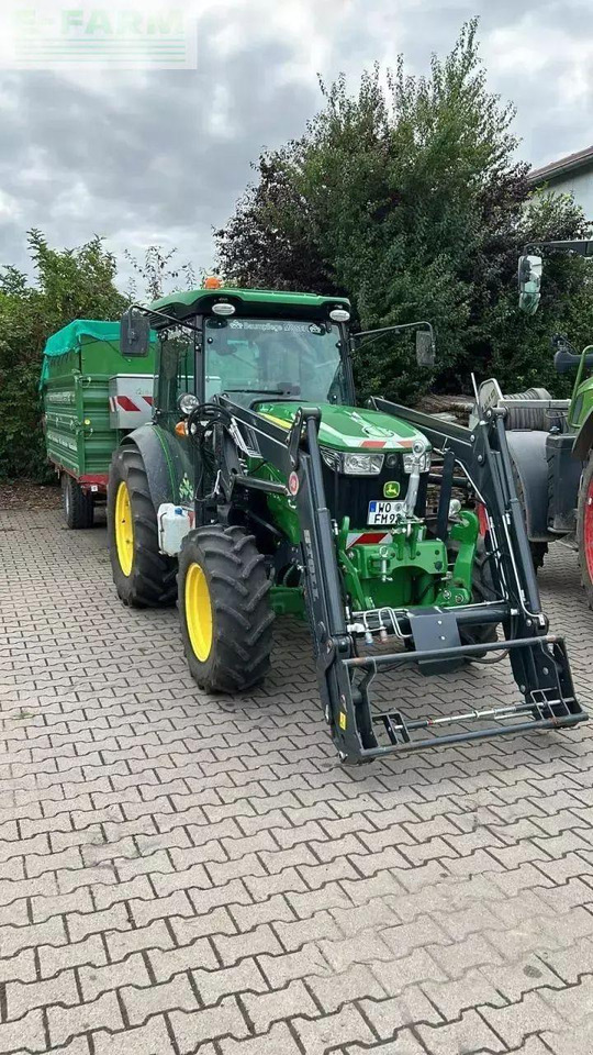 John Deere 5105gf stoll frontlader opt. 3-seite anhänger - Farm tractor: picture 2 John Deere 5105gf stoll frontlader opt. 3-seite anhänger - Farm tractor: picture 2