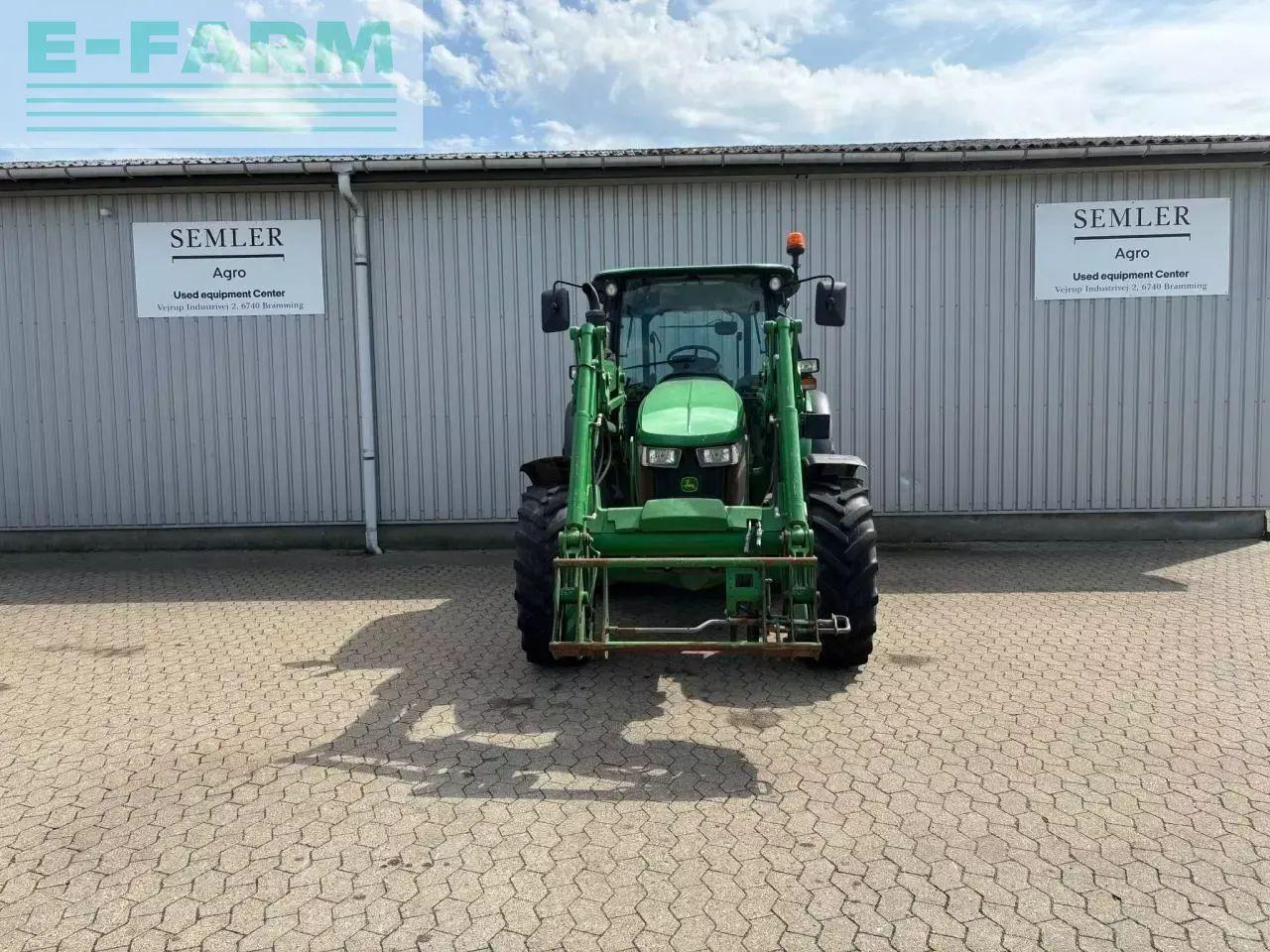 John Deere 5115m - Farm tractor: picture 2 John Deere 5115m - Farm tractor: picture 2