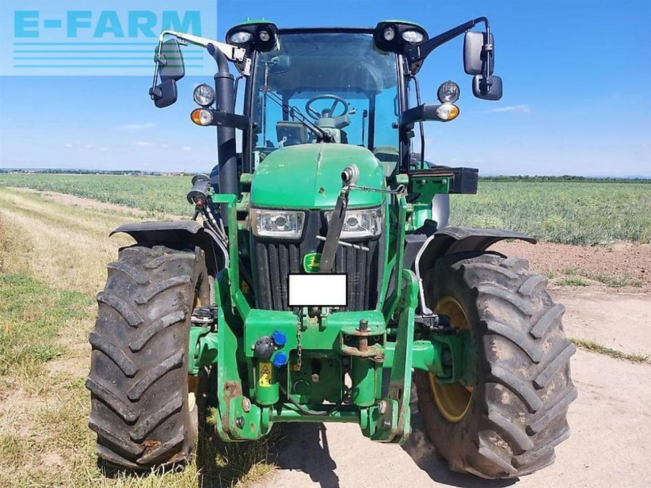 John Deere 5125r - Farm tractor: picture 2 John Deere 5125r - Farm tractor: picture 2