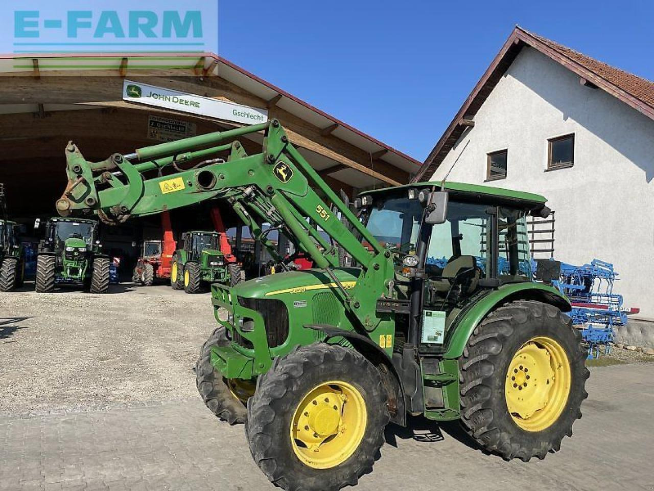 Farm tractor John Deere 5620 fl premium: picture 9
