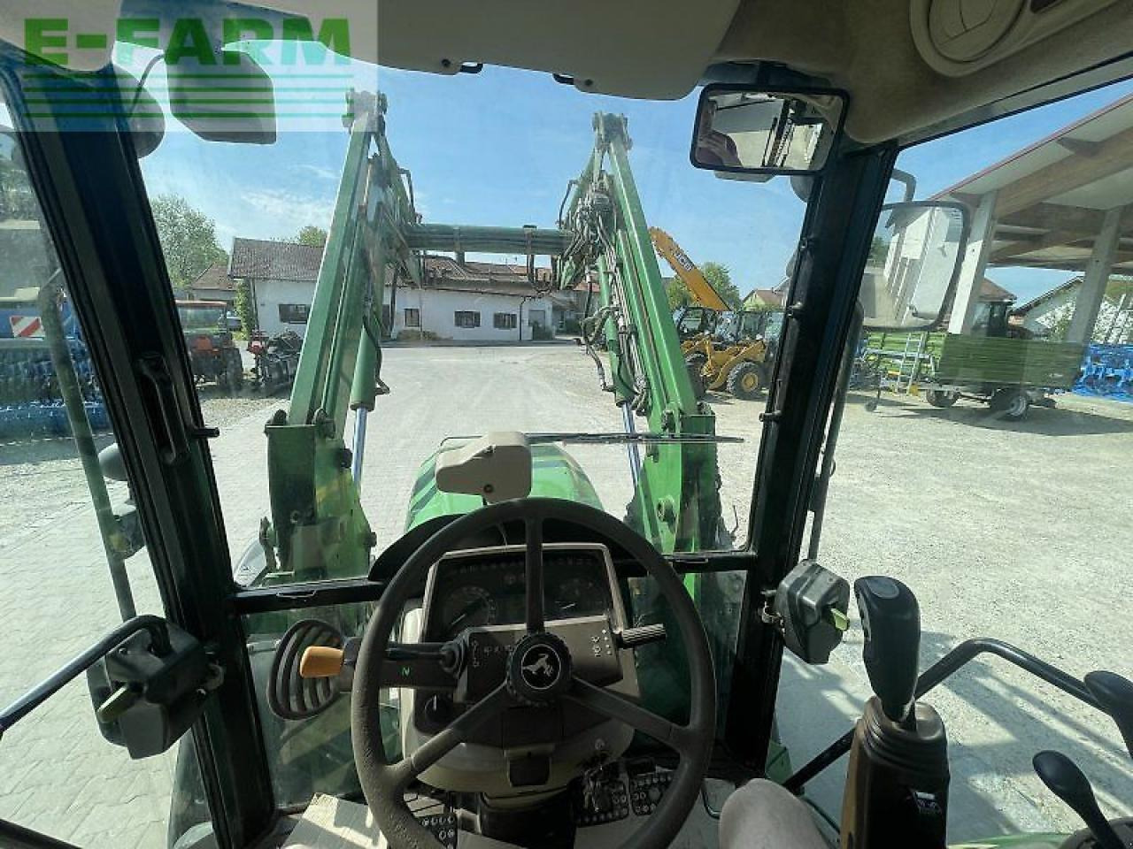 Farm tractor John Deere 5620 fl premium: picture 17