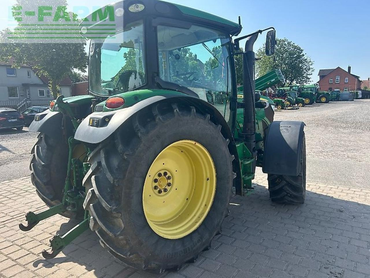John Deere 6115r - Farm tractor: picture 4 John Deere 6115r - Farm tractor: picture 4