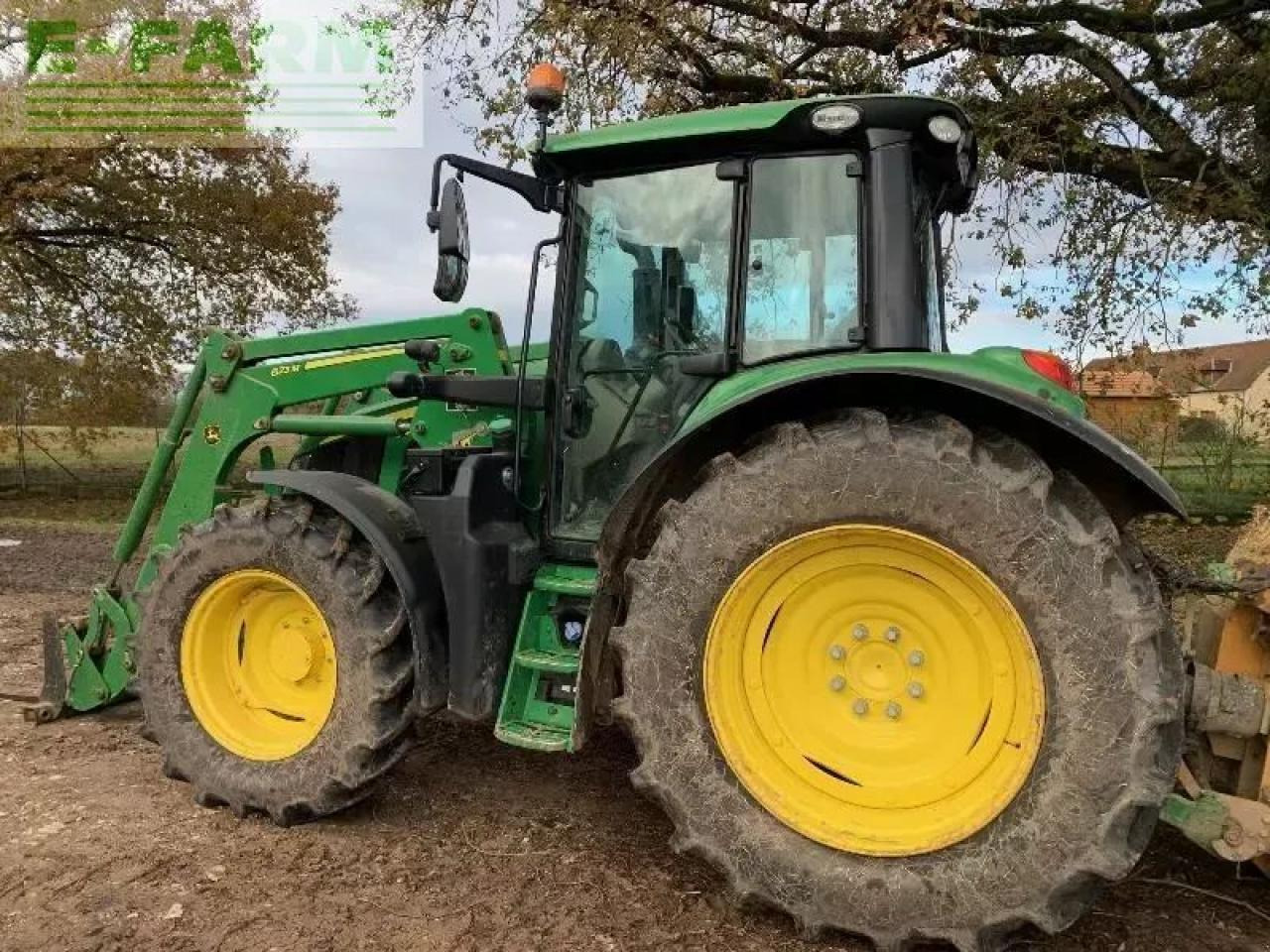 John Deere 6120m - Farm tractor: picture 4 John Deere 6120m - Farm tractor: picture 4