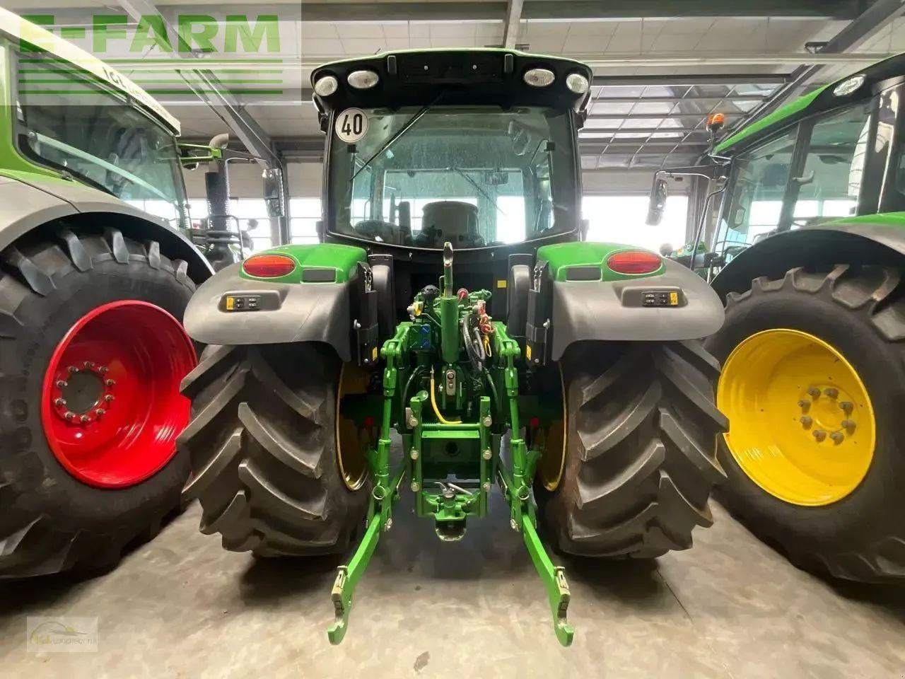 John Deere 6125 r - Farm tractor: picture 4 John Deere 6125 r - Farm tractor: picture 4