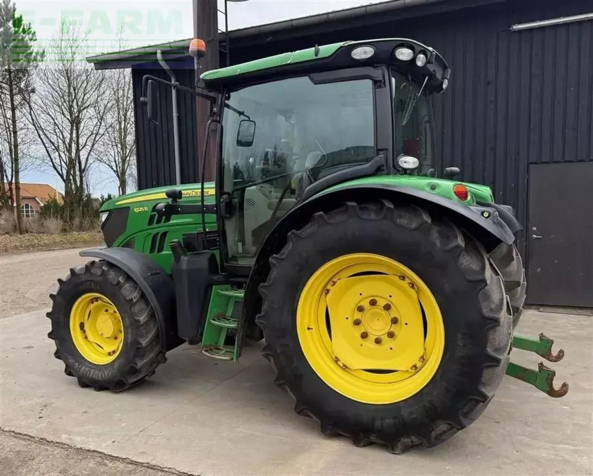 John Deere 6125r - Farm tractor: picture 5 John Deere 6125r - Farm tractor: picture 5