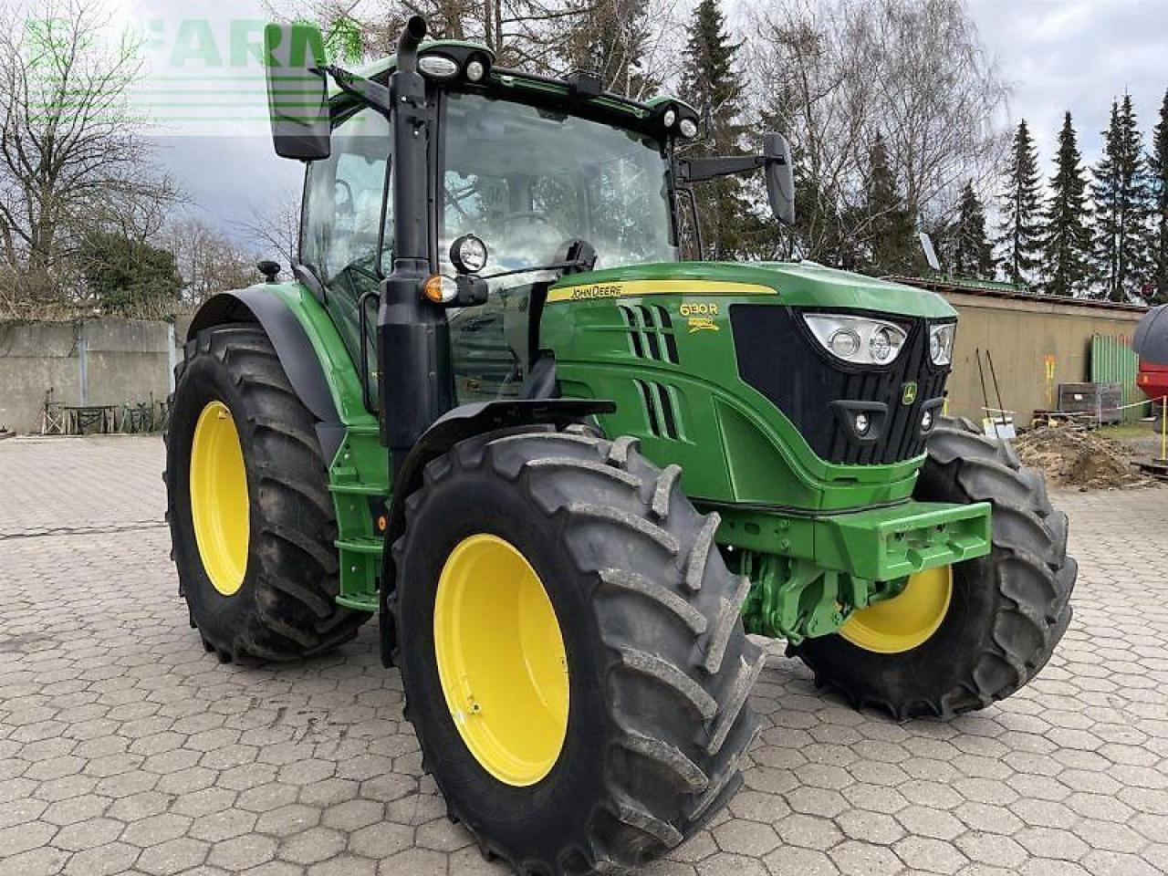 John Deere 6130r - Farm tractor: picture 2 John Deere 6130r - Farm tractor: picture 2
