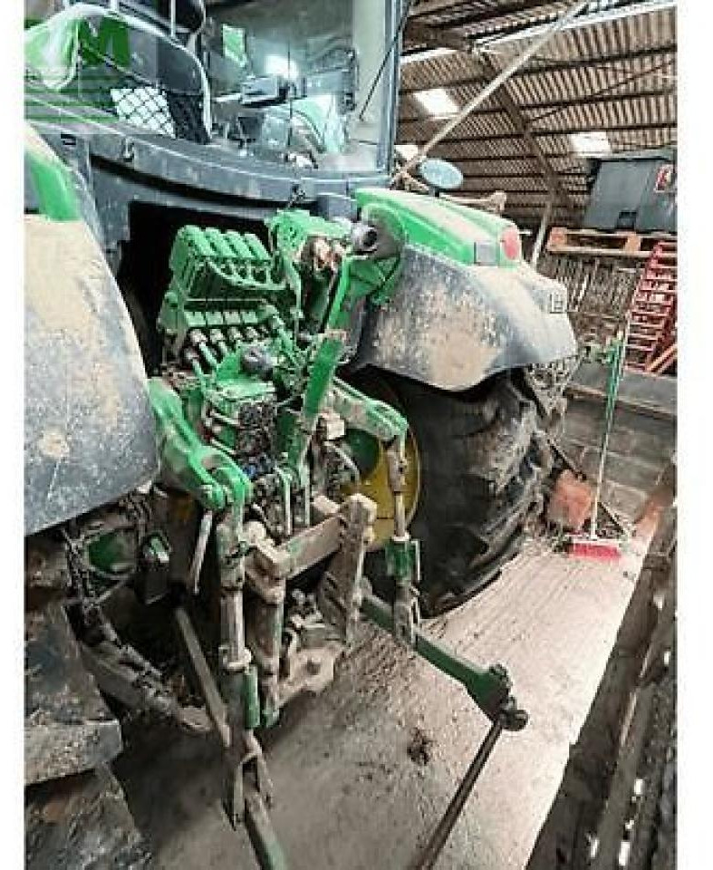 John Deere 6135r - Farm tractor: picture 3 John Deere 6135r - Farm tractor: picture 3