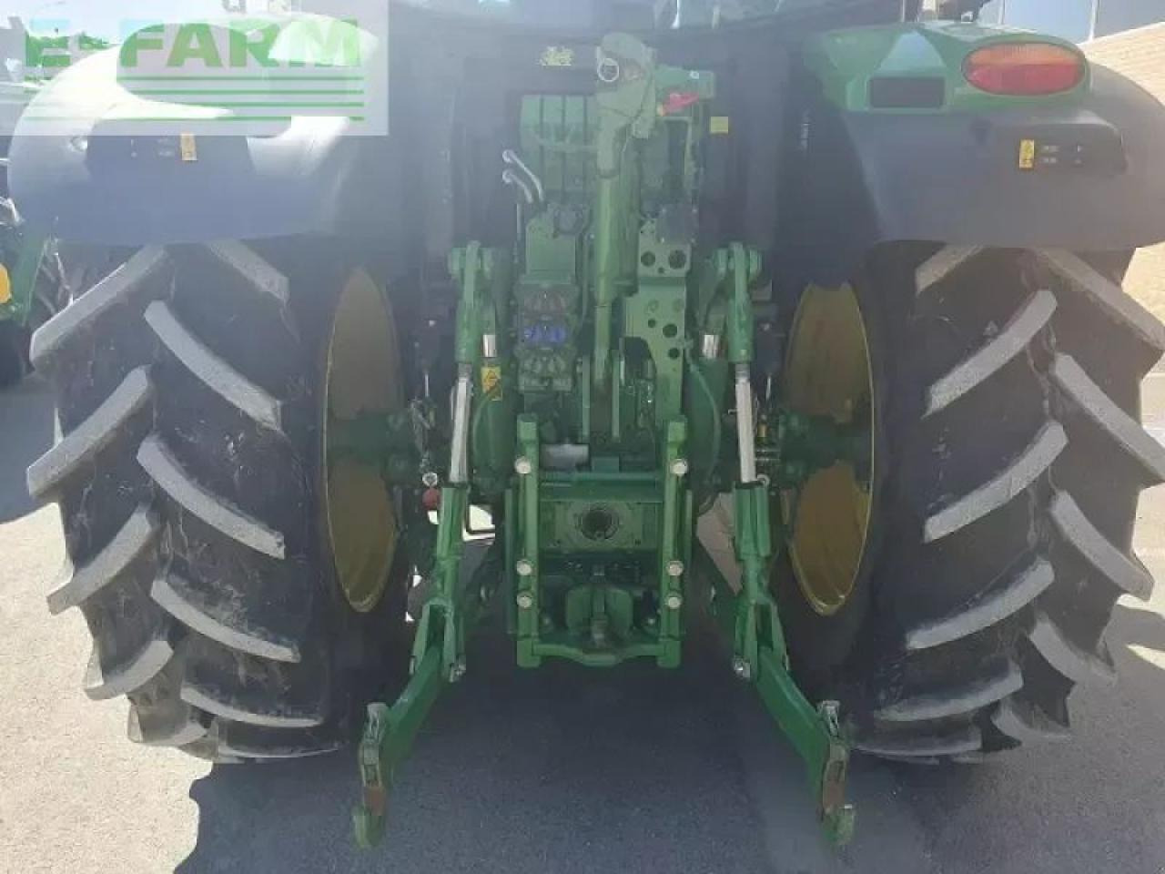 Farm tractor John Deere 6135r: picture 7