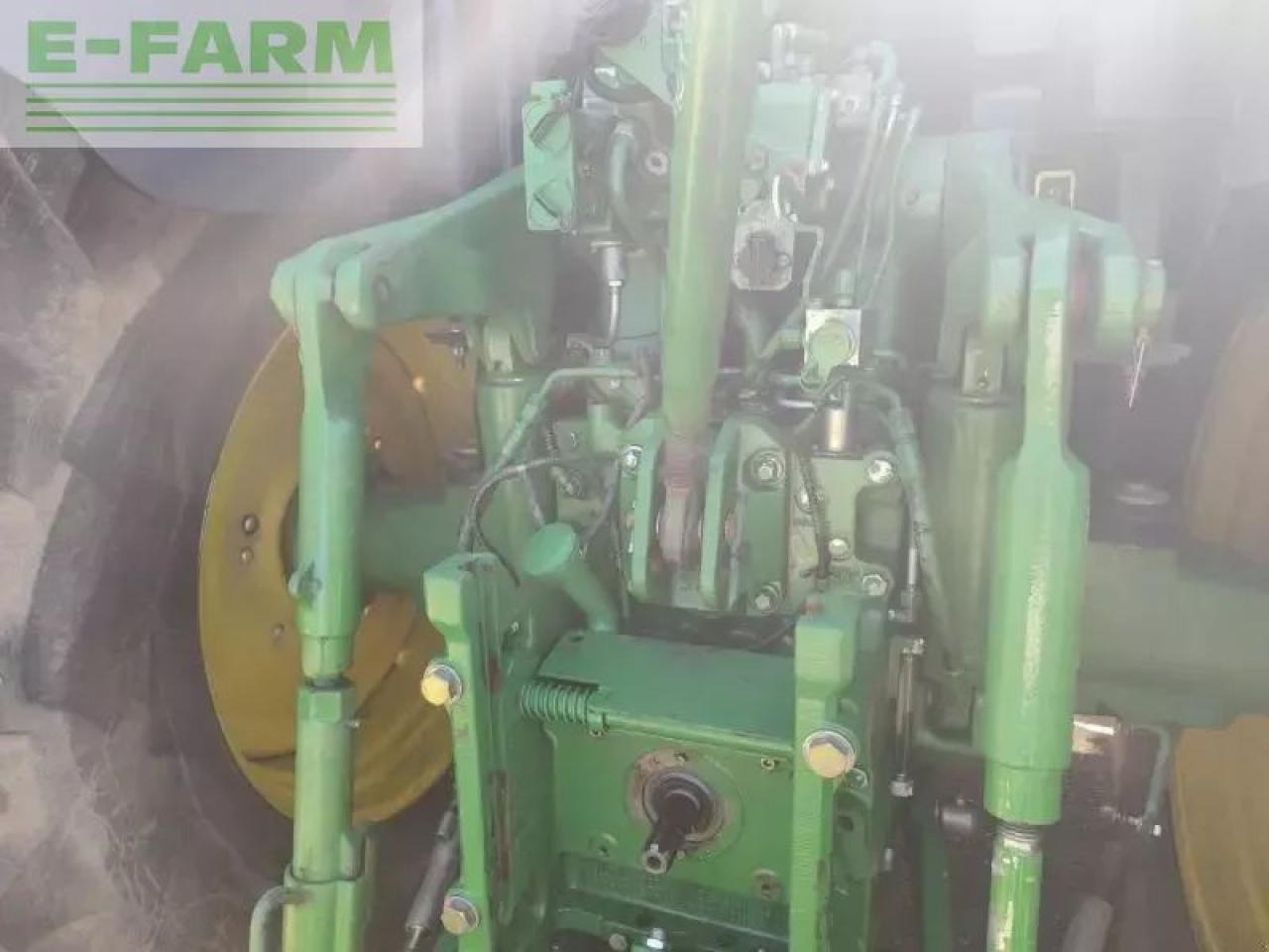 John Deere 6140r - Farm tractor: picture 5 John Deere 6140r - Farm tractor: picture 5