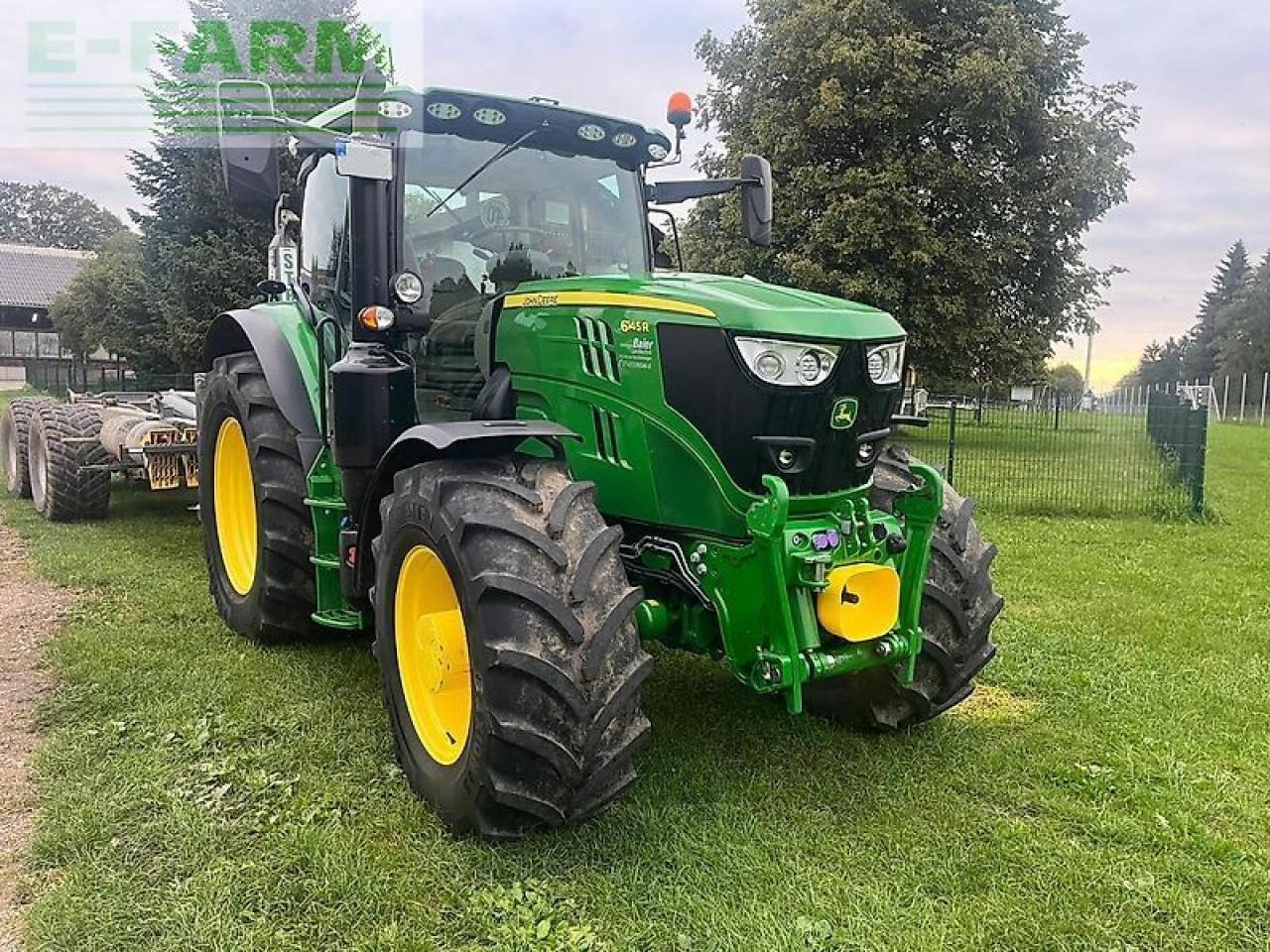 John Deere 6145r - Farm tractor: picture 1 John Deere 6145r - Farm tractor: picture 1