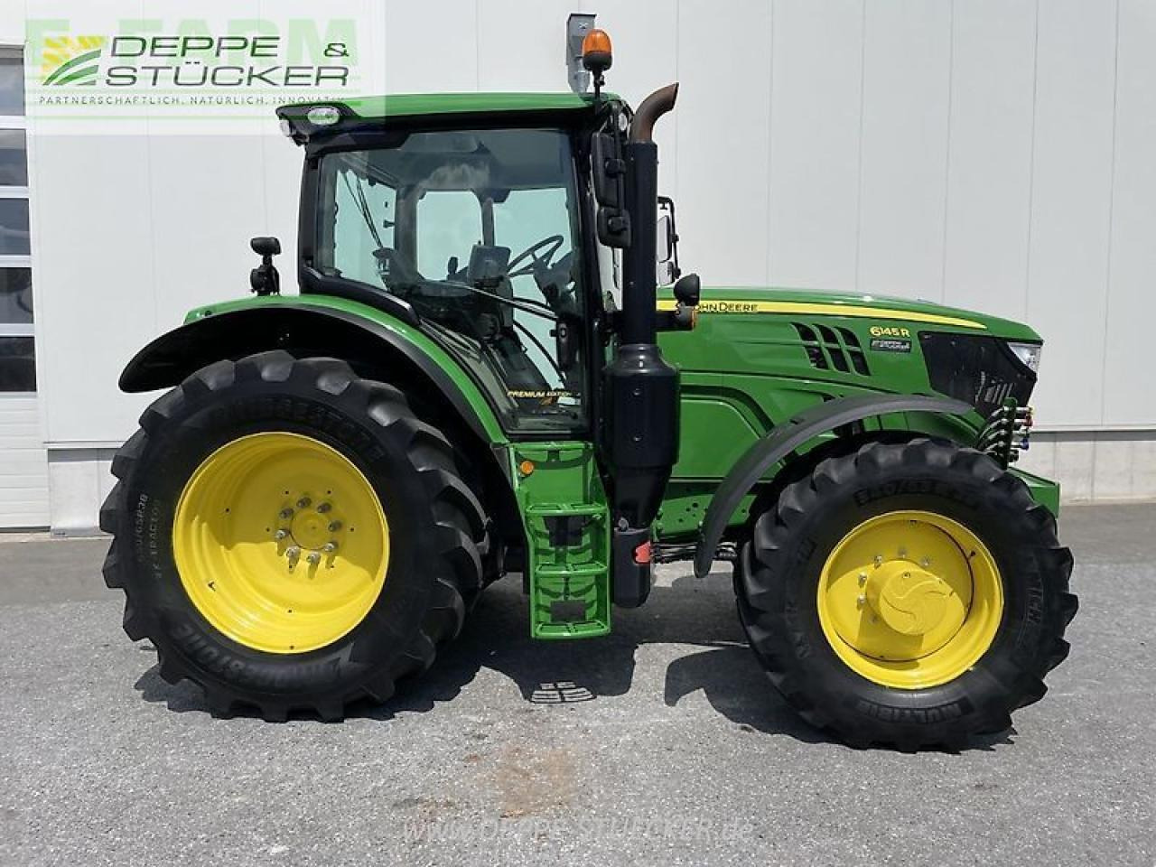 John Deere 6145r commandpro - Farm tractor: picture 4 John Deere 6145r commandpro - Farm tractor: picture 4