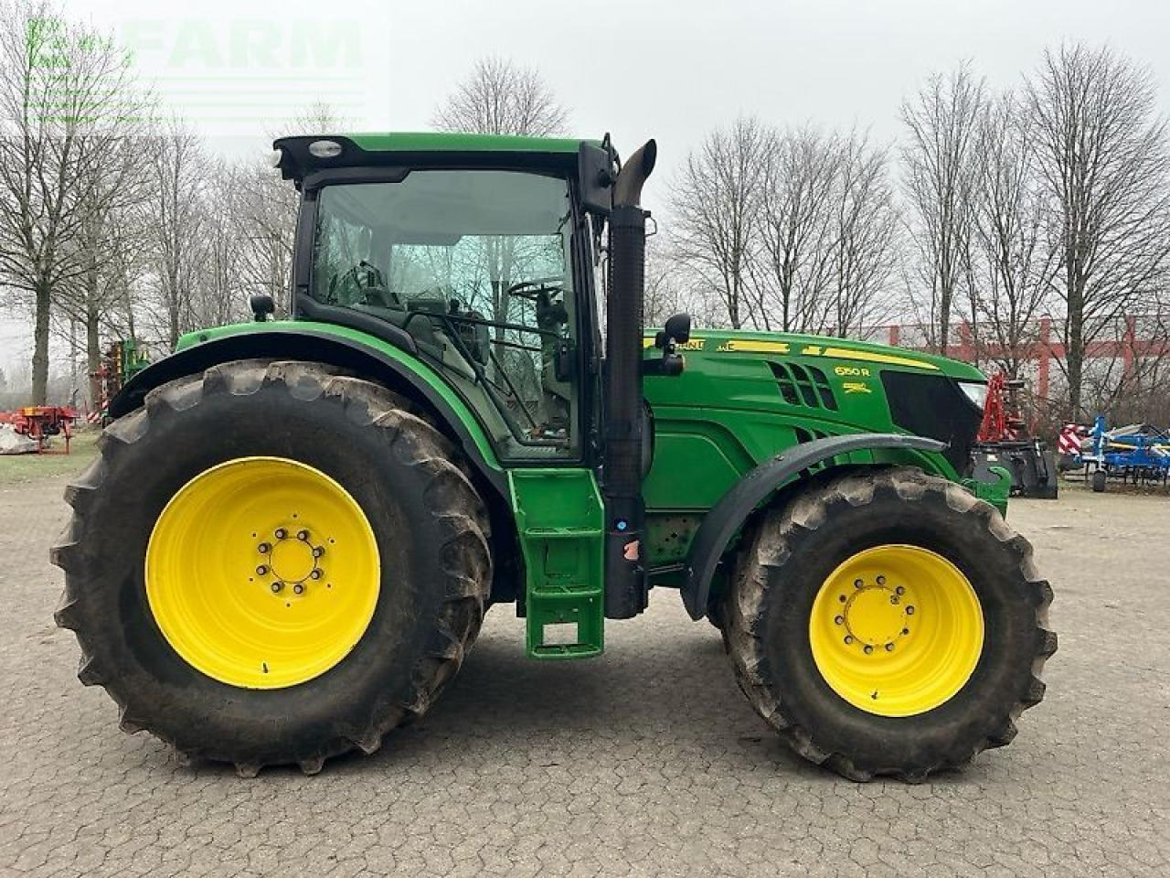 John Deere 6150 r - Farm tractor: picture 3 John Deere 6150 r - Farm tractor: picture 3