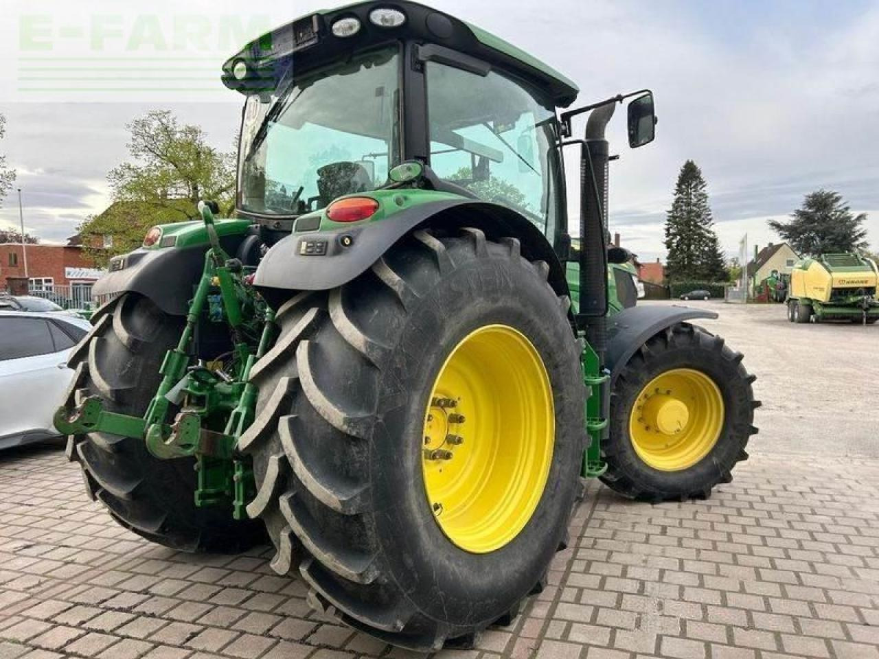 John Deere 6150r - Farm tractor: picture 4 John Deere 6150r - Farm tractor: picture 4