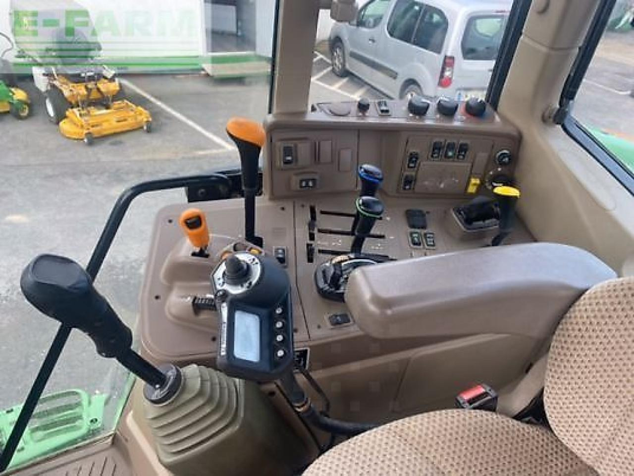 Farm tractor John Deere 6155m: picture 8 Farm tractor John Deere 6155m: picture 8