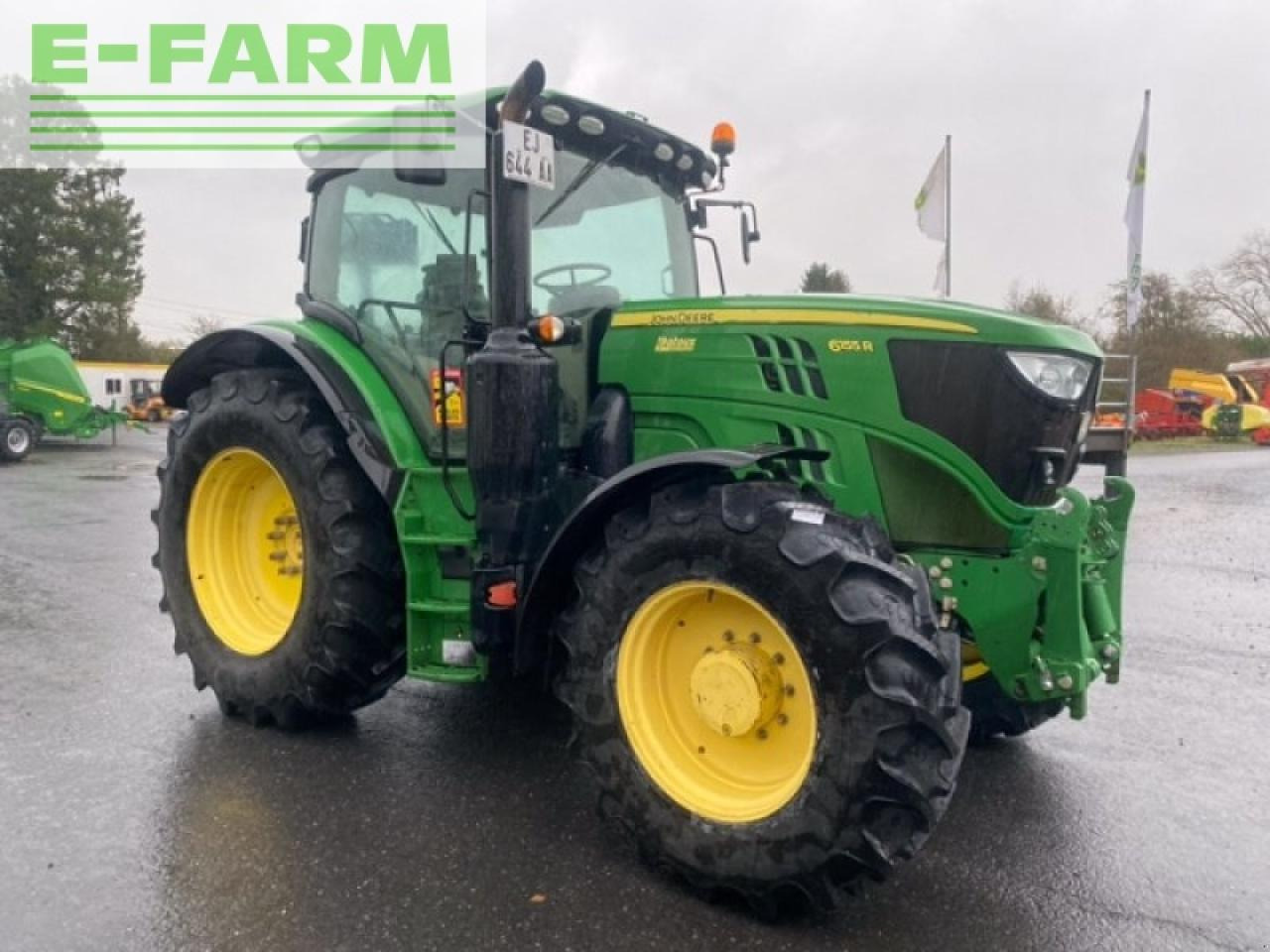 John Deere 6155r - Farm tractor: picture 3 John Deere 6155r - Farm tractor: picture 3