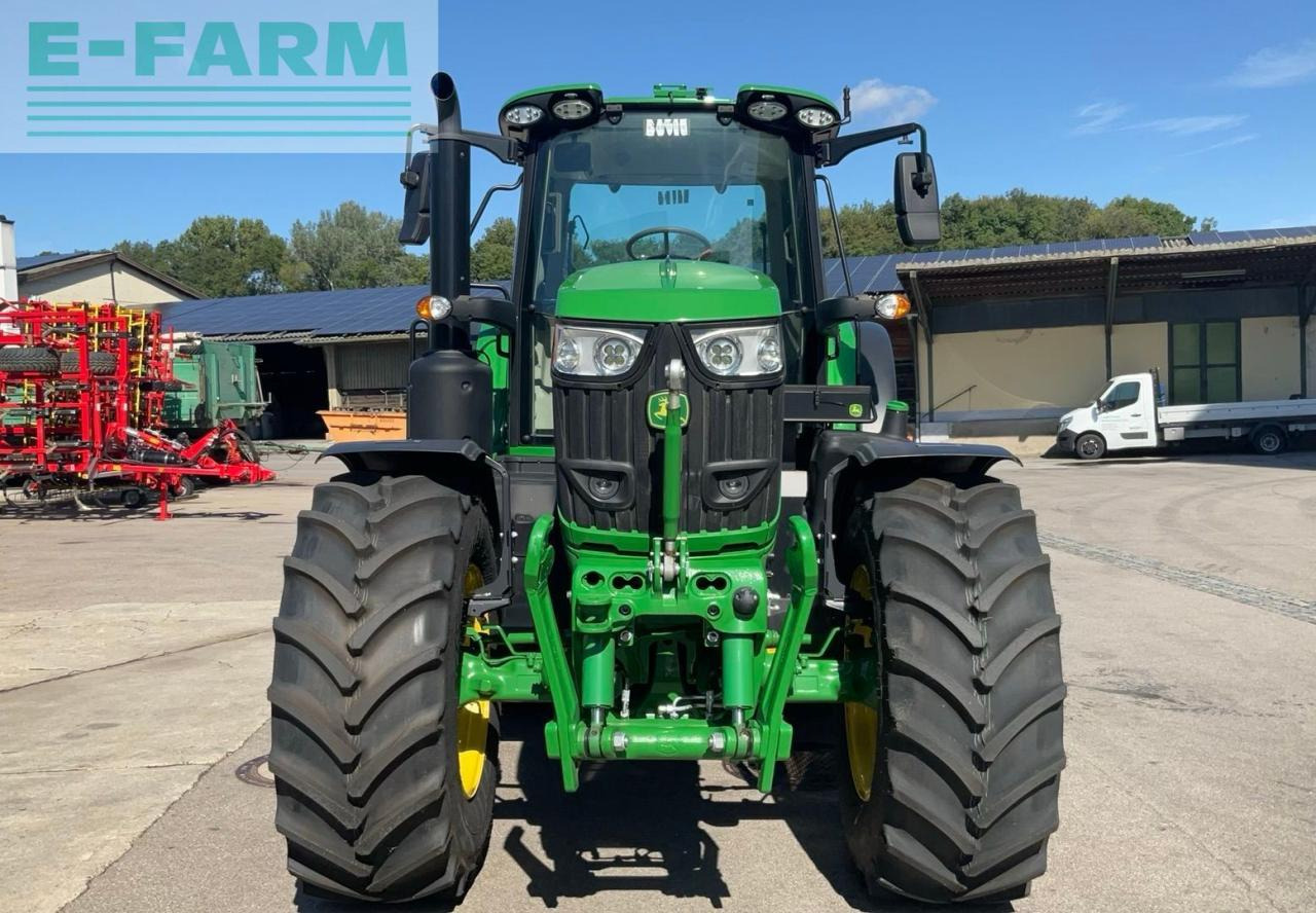 John Deere 6175 M - Farm tractor: picture 3 John Deere 6175 M - Farm tractor: picture 3