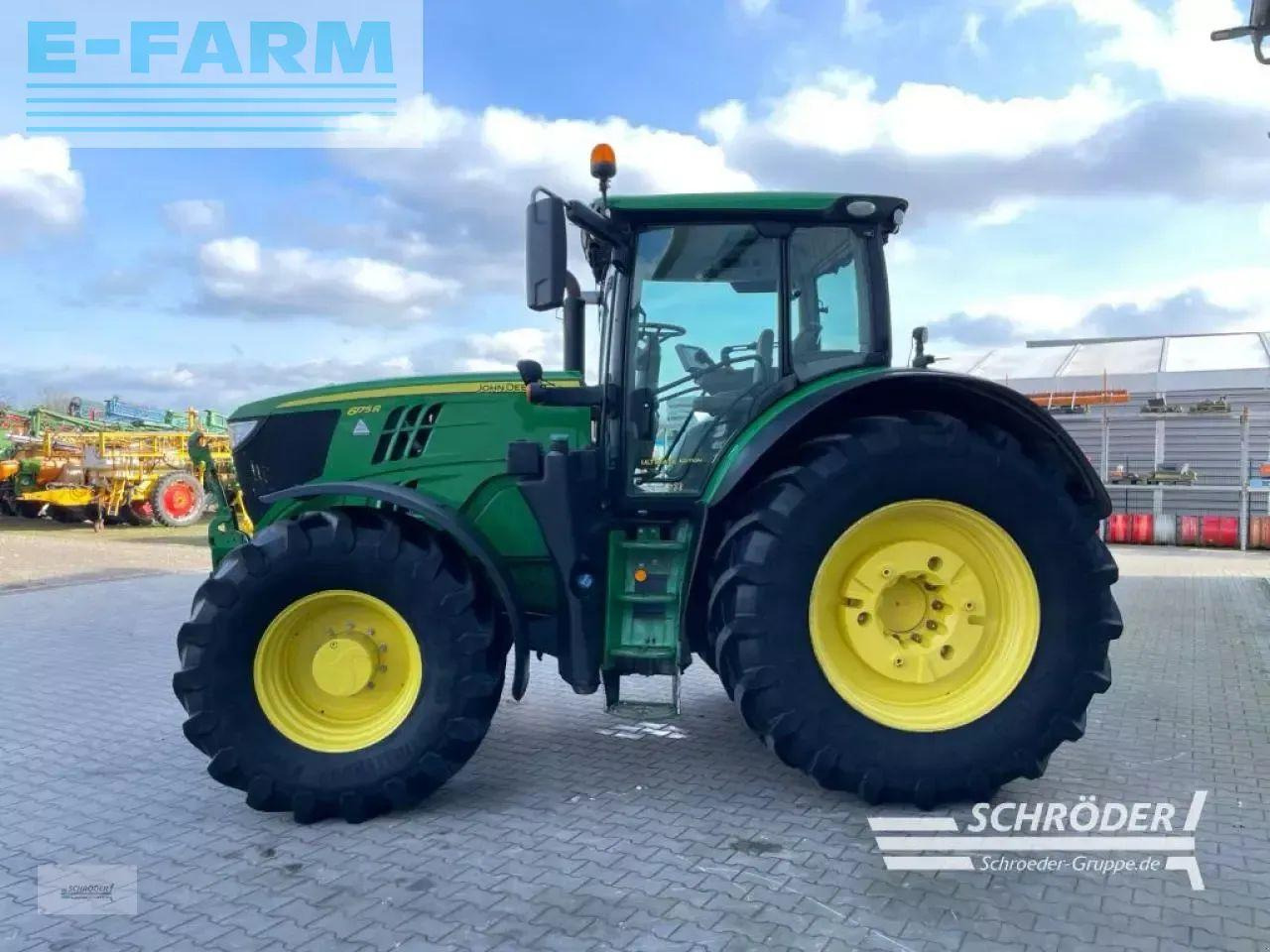 Farm tractor John Deere 6175 r: picture 17