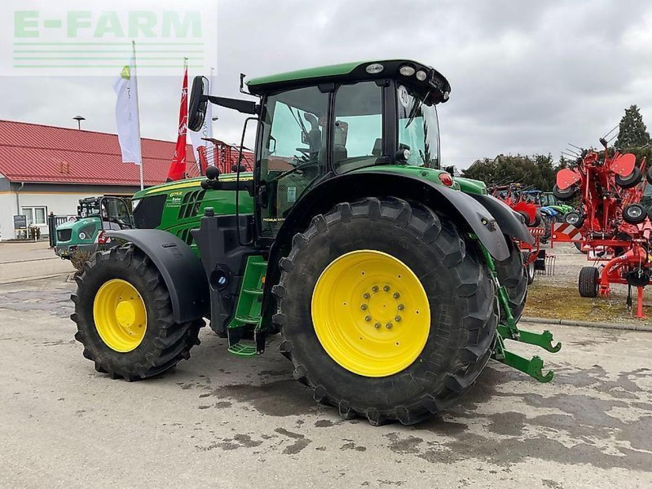 John Deere 6175 r - Farm tractor: picture 5 John Deere 6175 r - Farm tractor: picture 5
