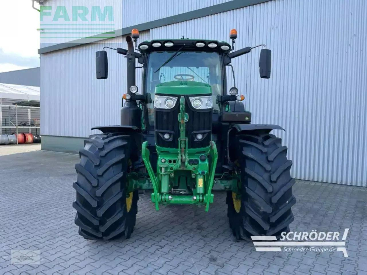 Farm tractor John Deere 6175 r: picture 19