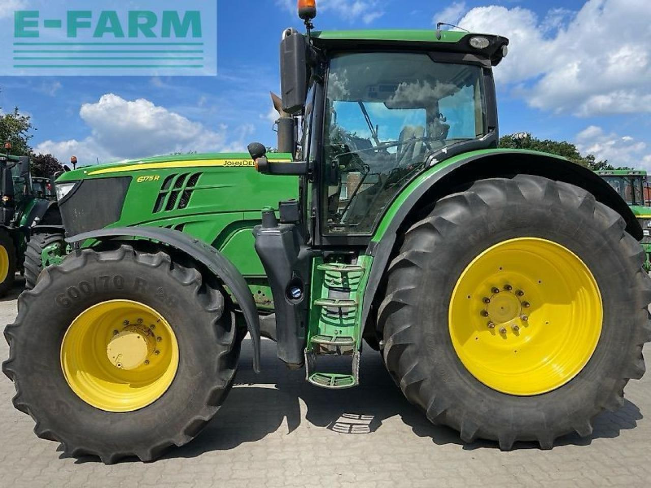 John Deere 6175 r - Farm tractor: picture 2 John Deere 6175 r - Farm tractor: picture 2
