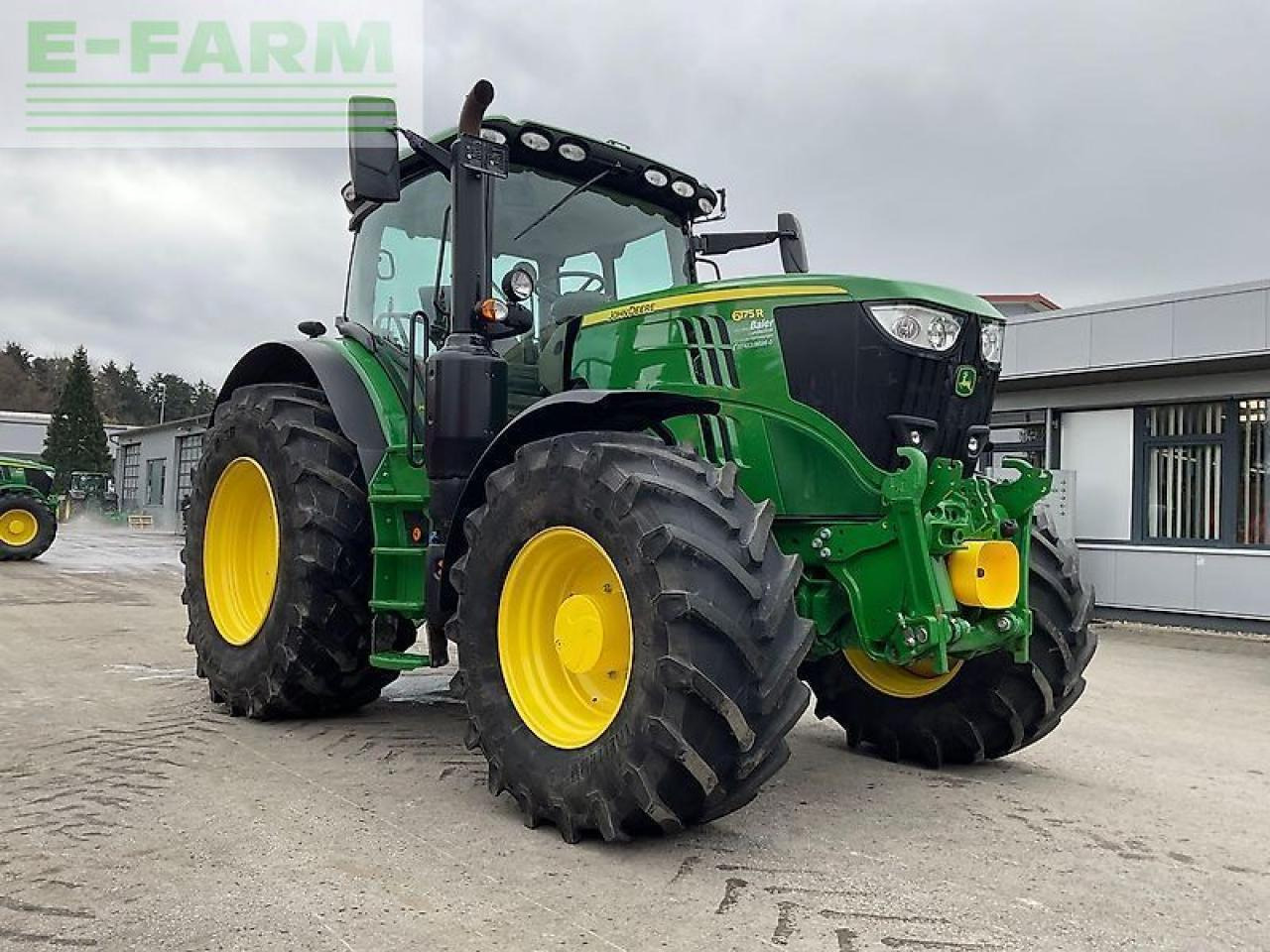 John Deere 6175 r - Farm tractor: picture 2 John Deere 6175 r - Farm tractor: picture 2