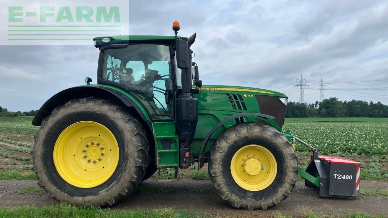 John Deere 6175R - Farm tractor: picture 5 John Deere 6175R - Farm tractor: picture 5